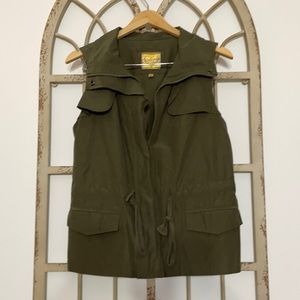 Women’s Vera Wang Vest